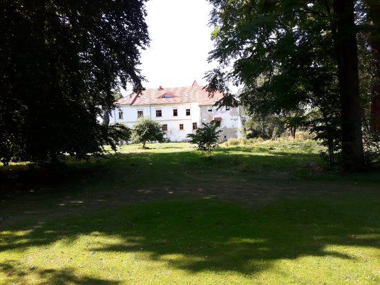 Pałac w Piotrowicach Nyskich